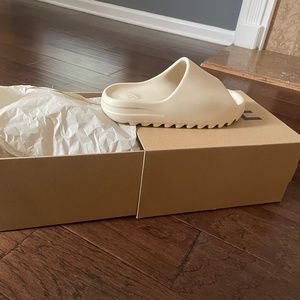 ***SOLD***Adult Yeezy Slides: Color Bone
